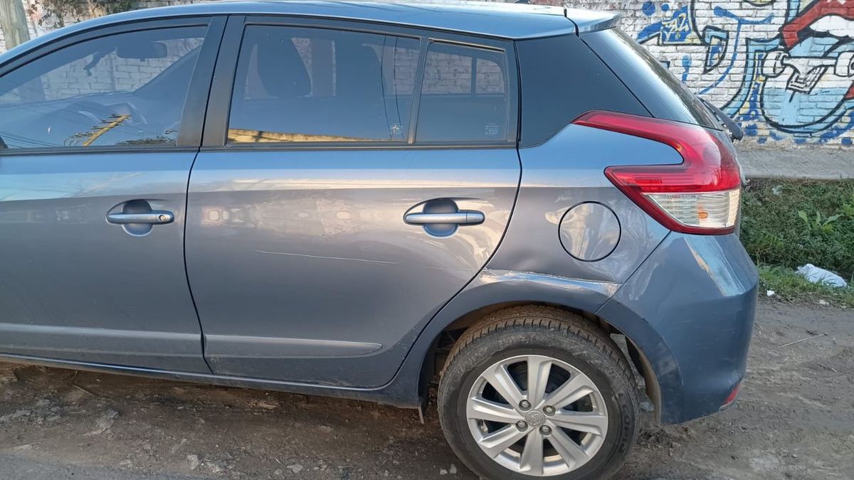 Después: Toyota Yaris con el cuarto trasero reparado y pintado